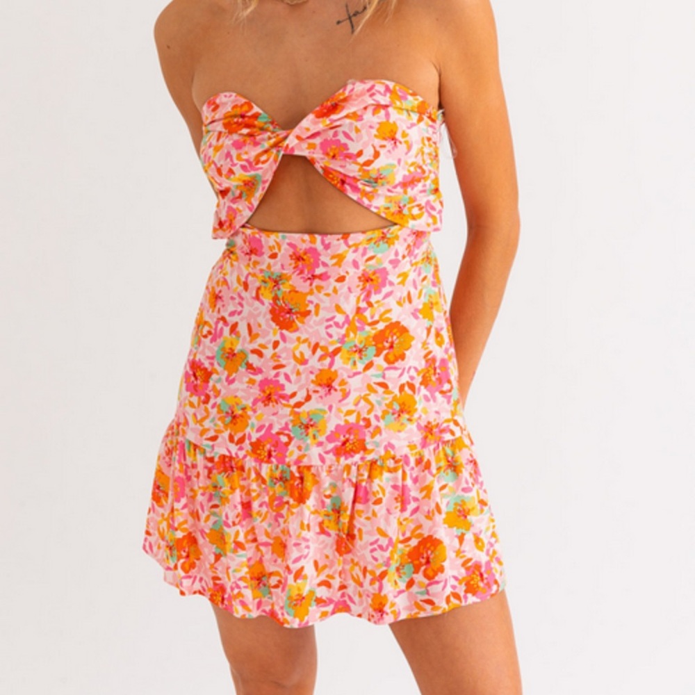 NWT LELIS DRESS